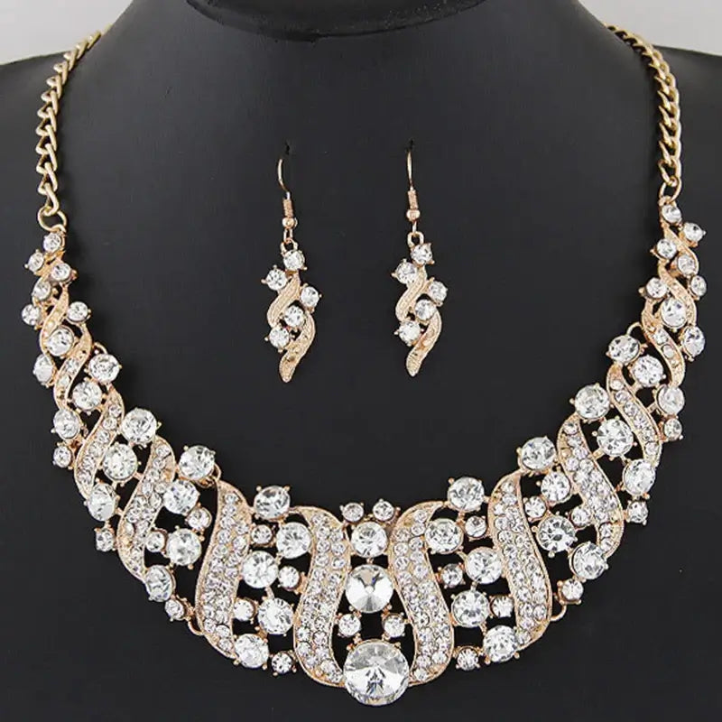 Alt Tag: Elegant silver plated pearl necklace and earrings set bridal jewelry for wedding