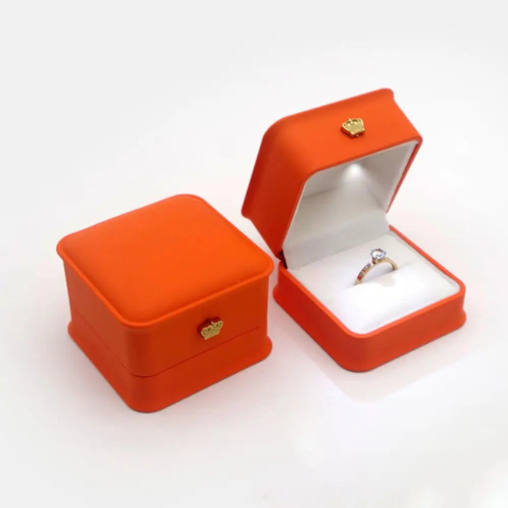 Alt Tag: Luxury velvet LED velvet ring box with light jewelry ring box for engagement proposal wedding