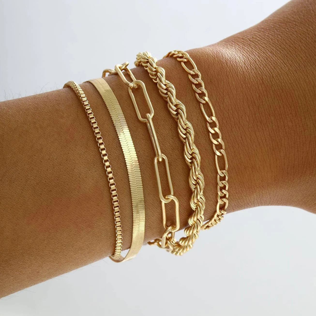 Elegant Vintage Chic Jewelry Set Including Pendant Necklaces,Twisted C-Hoop Earrings,Gold Color Rings,Bracelet ,Daily Outfits - DaHui